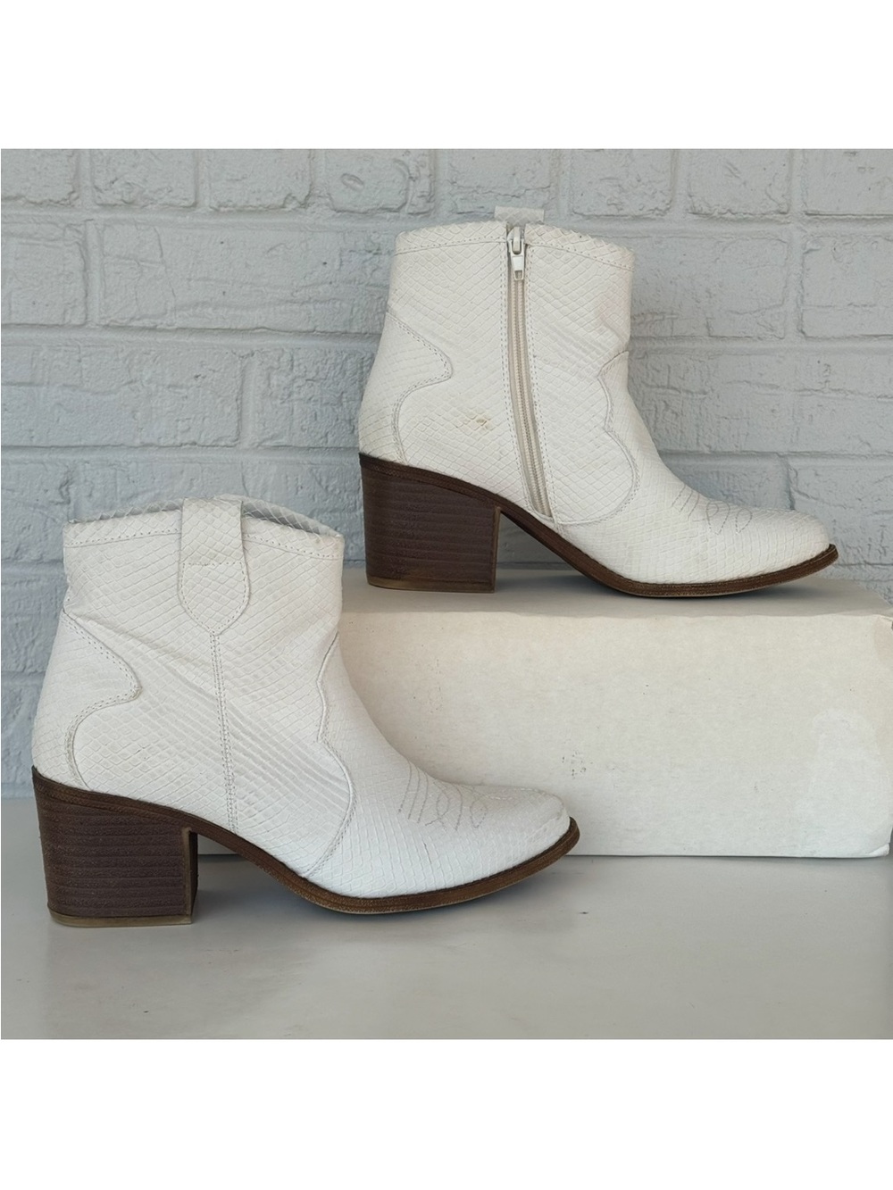 Snake Embossed Dirty Laundry Boots Women's 8